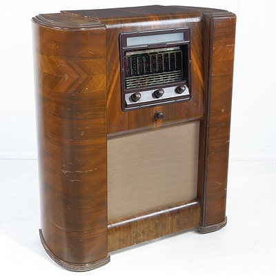 Kriesler Upright Valve Radio