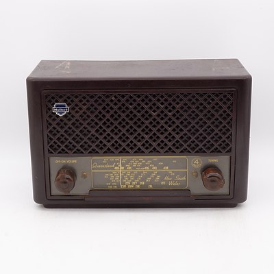 Bakelite Cased Mullard Model MAS 1002 Valve Radio