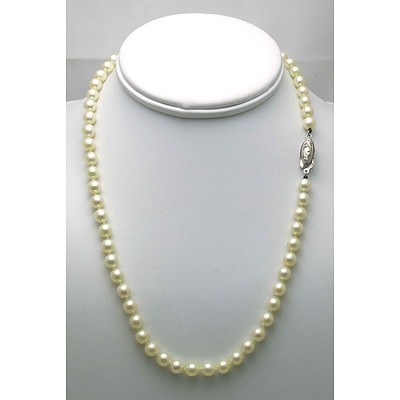 Vintage Pearl Necklace