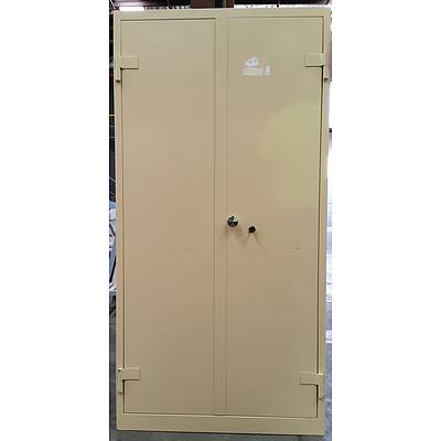 C Class Two Door Metal Cabinet