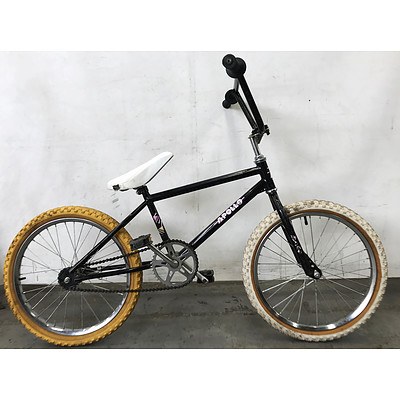 Mongoose Menace & Apollo BMX Bikes