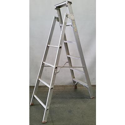 Oldfield's 1.8 Meter Aluminium A Frame Extension Ladder