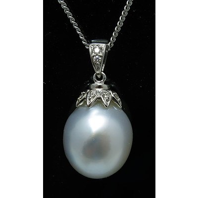 18ct White Gold South Sea Pearl & Diamond pendant