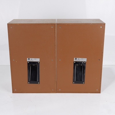 Dual HS40 Turntable with Dual CL12 Passive Bookshelf Speakers