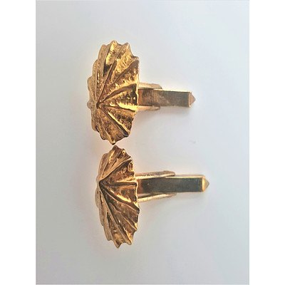 Vintage 9ct Yellow Gold Shell Design Cufflinks