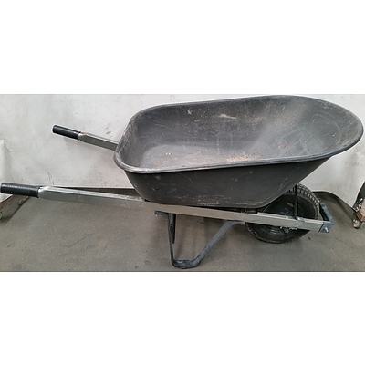 Metal Frame Wheel Barrow