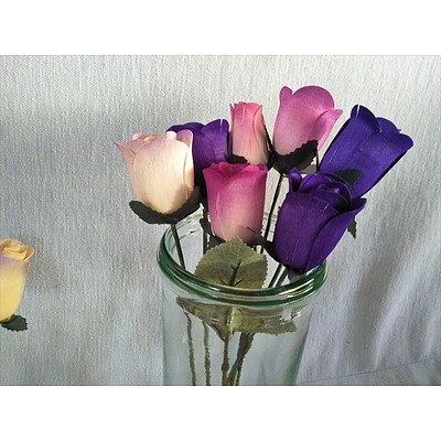 Assorted decor items