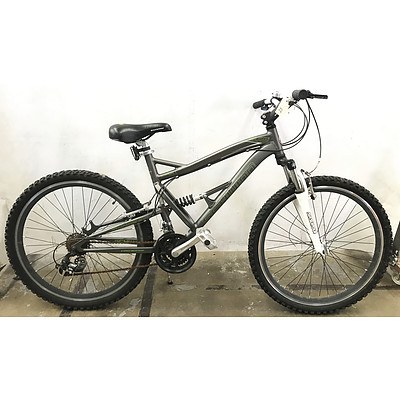 Schwinn S-25 21 Speed Mountain Bike