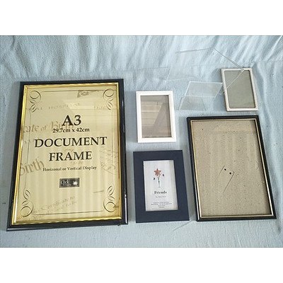 Photo & Document Frames (Qty: 7)