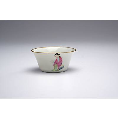 Finely Potted Chinese Famille Rose Wine Cup, Qing Dynasty, 19th Century