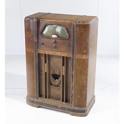 Vintage Radio Casing