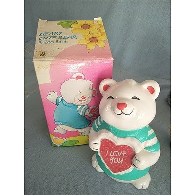 Assorted baby decor items