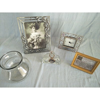 Assorted decor items