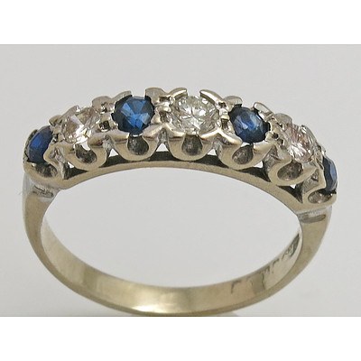 18ct White Gold Sapphire & Diamond Ring