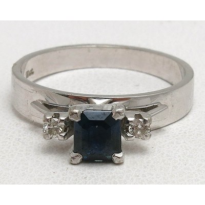 18ct White Gold Sapphire & Diamond Ring