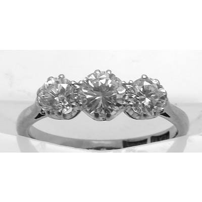 18ct White Gold & Platinum One carat (TDW) Ring
