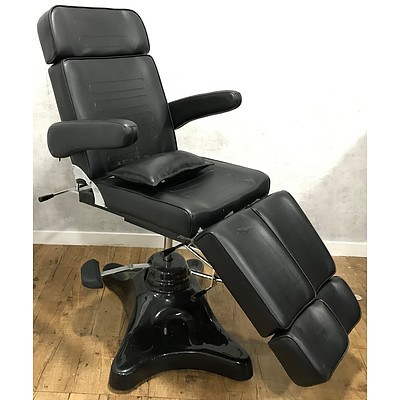 Black Vinyl Fully Adjustable Chair