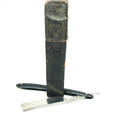 Bakelite ‘The Hollow Ground Razor’ Sheffield Cut Throat Razor in Original Box