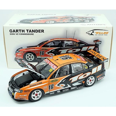 AUTOart 2006 Holden VZ Commodore 1:18 Scale Model Car