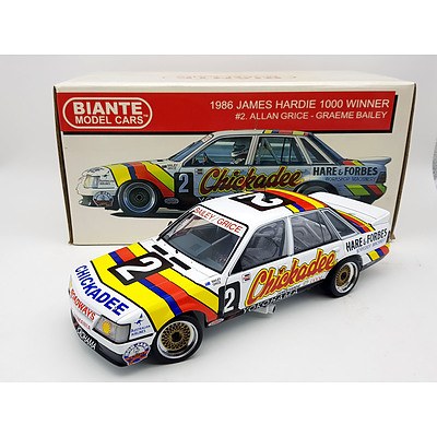 Biante 1986 Holden Commodore 1:18 Scale Model Car