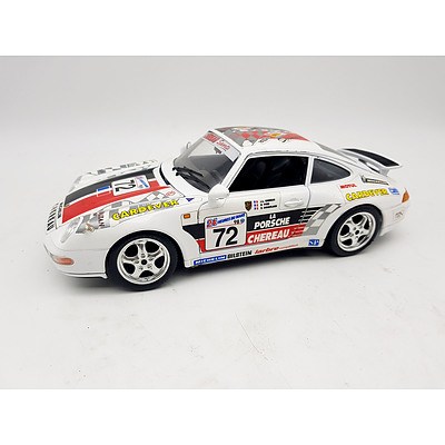 Bburago 1993 Porsche 911 Carrera 1:18 Scale Model Car