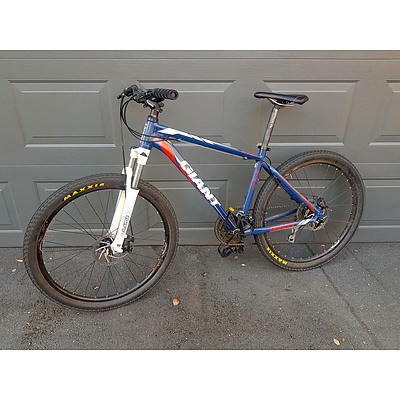WITHDRAWN BY VENDOR Giant ATX 275 24 Speed Mountain Bike