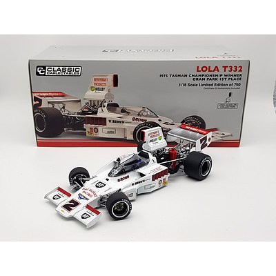 Classic Carlectables 1975 Lola T332 Limited Edition 128/750 1:18 Scale Model Car