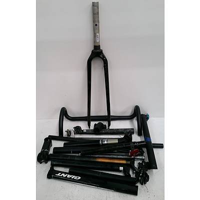 Assorted Mountain Bike & Road Bike Seats, Grips, Hubs & More.