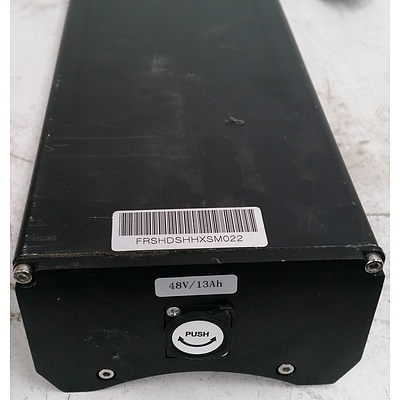 Bulk Lot Of Thule & Yakima Car Mounted Bike Carriers & Accesories