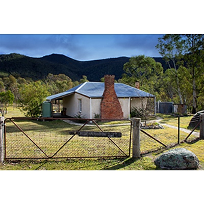 Overnight stay (up to 6 people) at Nil Desperandum, Tidbinbilla Nature Reserve
