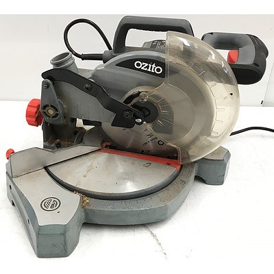 Ozito CMS-210 210mm Compound Mitre Saw