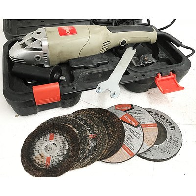Ozito AGG-031K 115mm Angle Grinder