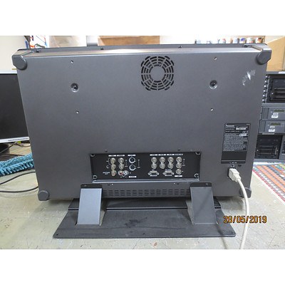 Panasonic BT-LH2600WE 26 Inch HD/SD LCD Monitor