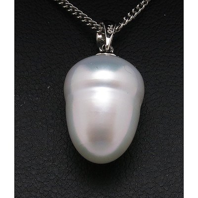 18ct White Gold South Sea Pearl Pendant