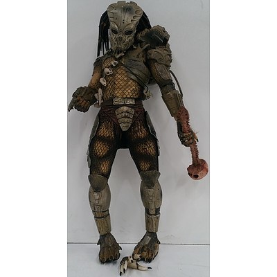 Poseable Predator Figurine