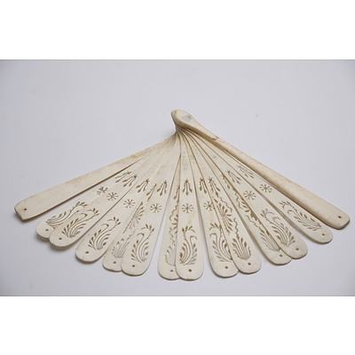 Chinese Export Fan with Bone Guards and Pierced Ivory Ribs, Early 20th Century