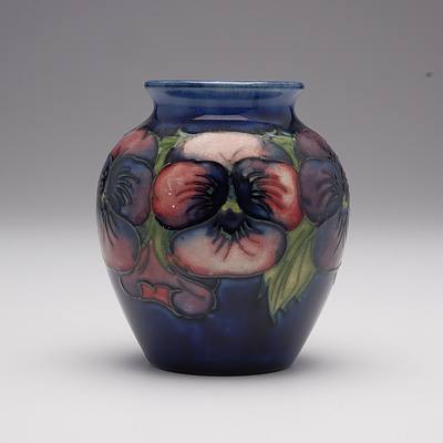 Walter Moorcroft Pansy Vase, Circa 1947