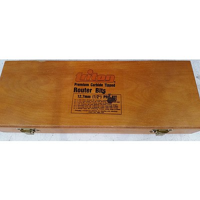 Triton 1/2 Inch Precision Router With Triton Workbench and Accessories