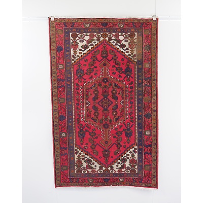 Persian Qashqai Hand Knotted Wool Pile Rug