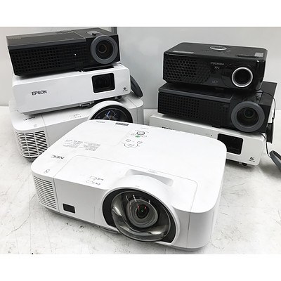 3 LCD & DLP Projectors - Lot of 7