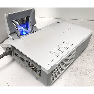 Hitachi CP-AW250N WXGA 3LCD Ultra Short Throw Projector