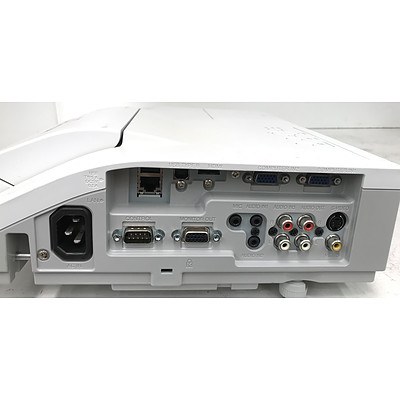 Hitachi CP-AW250N WXGA 3LCD Ultra Short Throw Projector