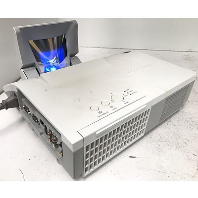 Hitachi CP-AW250N WXGA 3LCD Ultra Short Throw Projector