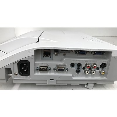 Hitachi CP-AW250N WXGA 3LCD Ultra Short Throw Projector
