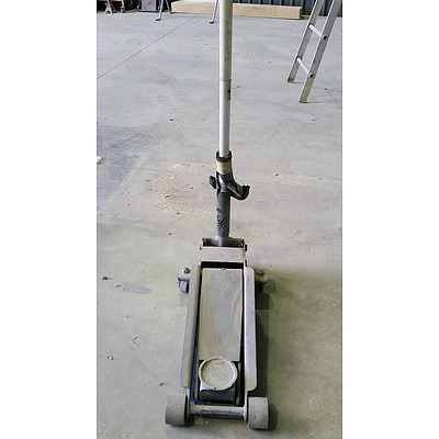 1500kg Floor Trolley Jack