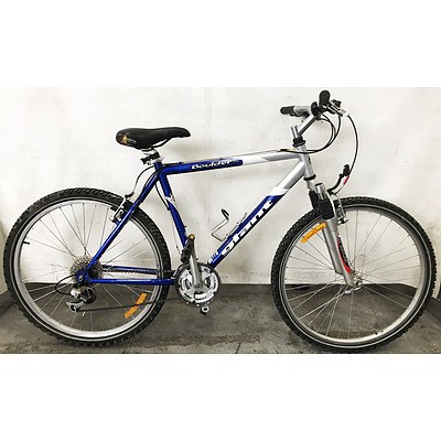 Mountain Bikes - Lot of 3