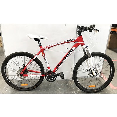Bianchi 5100 Kuma 27 Speed Mountain Bikes - Lot of 2