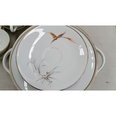 Heinrich Bird of Paradise 89 Piece Dinner Service