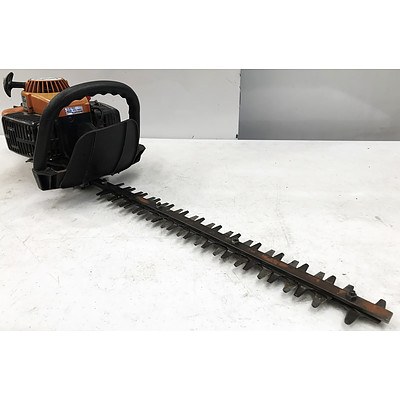 Tanaka THT-210 Petrol Hedge Trimmer