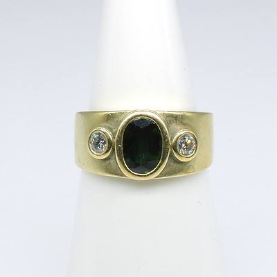 18ct Yellow Gold Ring With Oval Facetted Green Sapphire on Either Side Round Brilliant Cut Diamonds